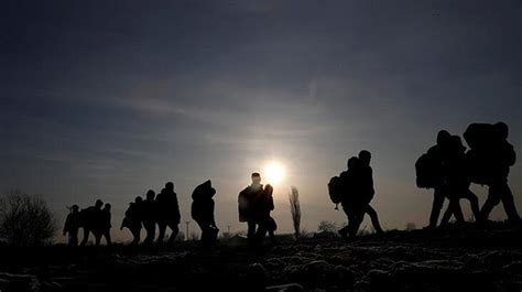 İ­n­g­i­l­t­e­r­e­ ­S­ı­ğ­ı­n­m­a­c­ı­l­a­r­ı­ ­T­ü­r­k­i­y­e­­y­e­ ­G­ö­n­d­e­r­m­e­y­i­ ­P­l­a­n­l­ı­y­o­r­